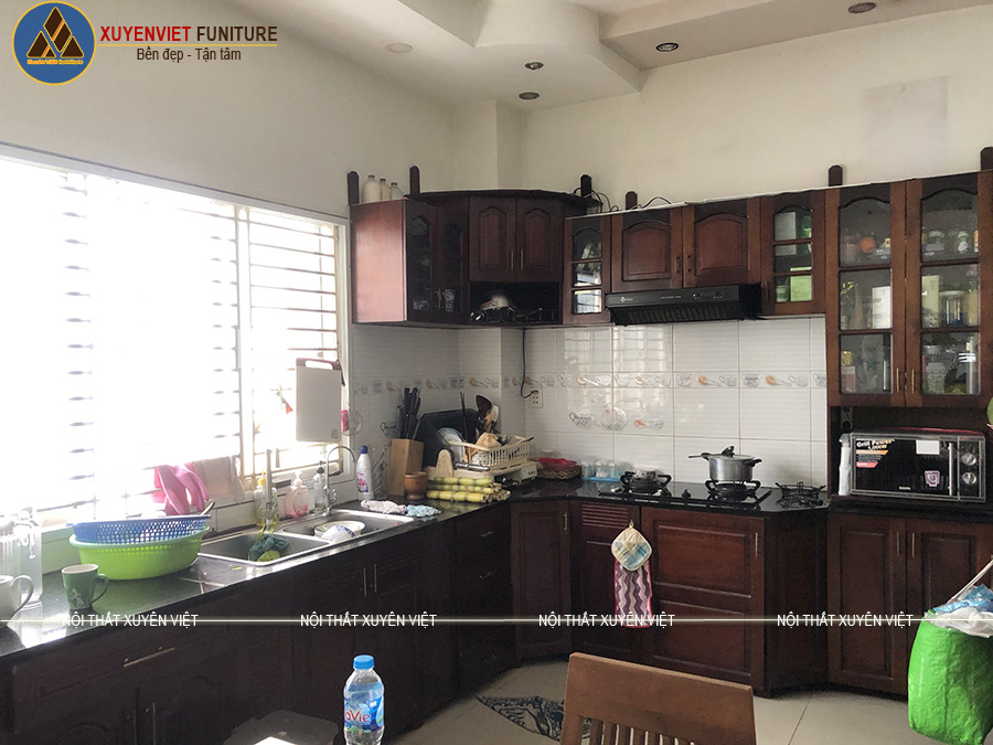 Hiện trạng tủ bếp sập xệ nhà anh Hoàng - quận 8