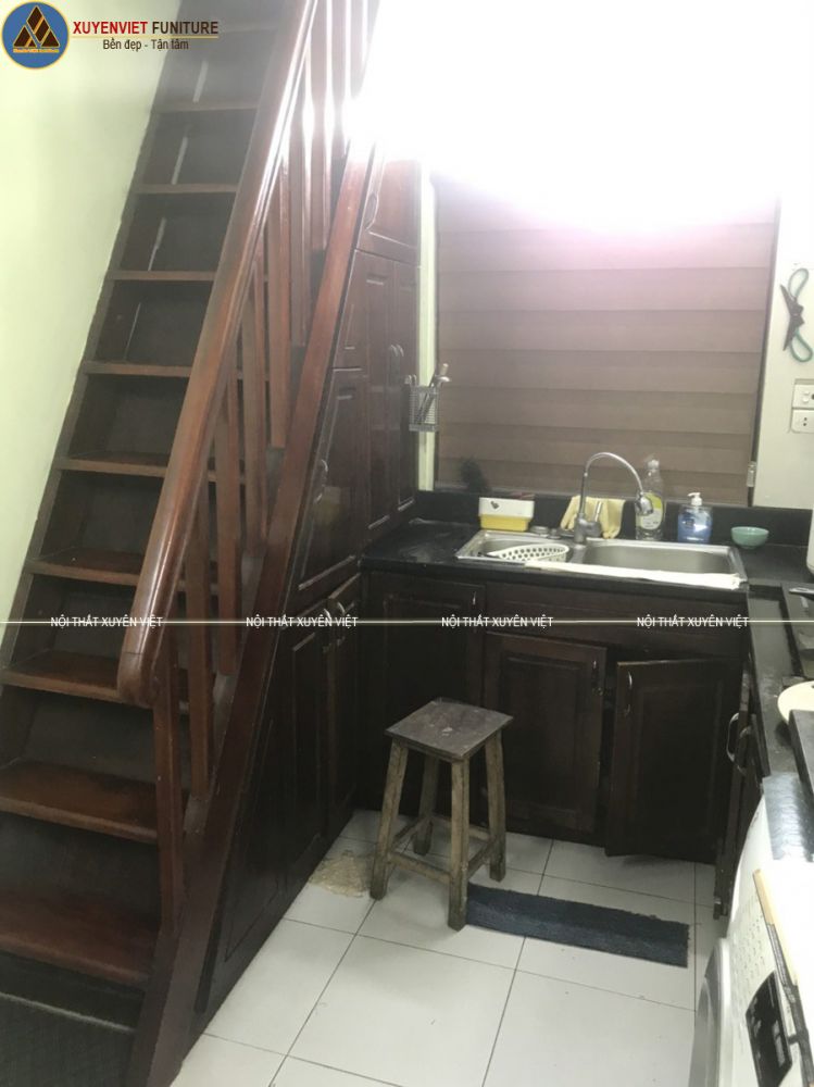 Hiện trạng tủ bếp bị ngấm nước nhà anh Dũng trước khi thay thế bằng tủ bếp nhựa pvc