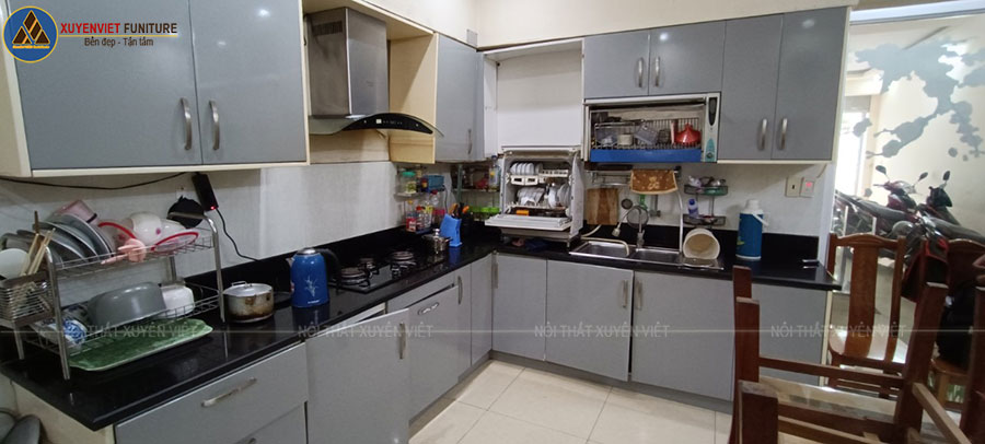 Hiện trạng không gian bếp nhà chú Sơn trước khi lắp đặt tủ bếp