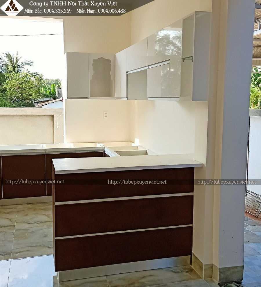 Mẫu tủ bếp hiện đại laminate nhựa PVC chị Xuân, Đồng Nai 2