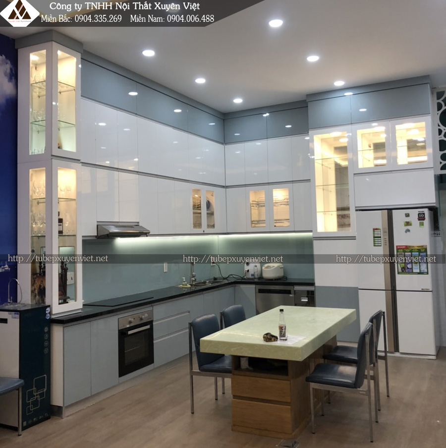 Tủ bếp đẹp có tủ kịch trần kèm hệ tủ rượu 2