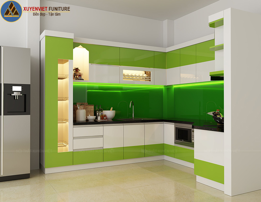 Tủ bếp bằng nhựa hiện đại sơn men bóng nhà cô Linh