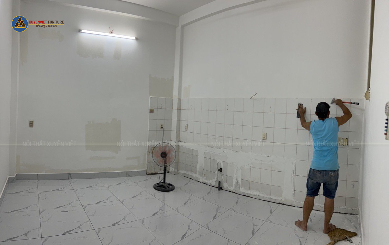  tủ bếp nhựa sơn men bóng ô tô