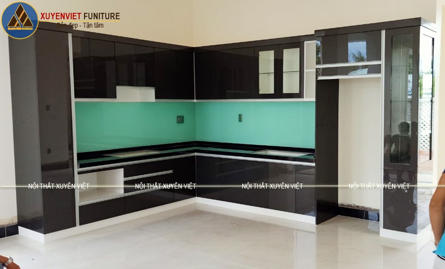 Tủ bếp đẹp màu đen nhà anh Đat - Tiền Giang