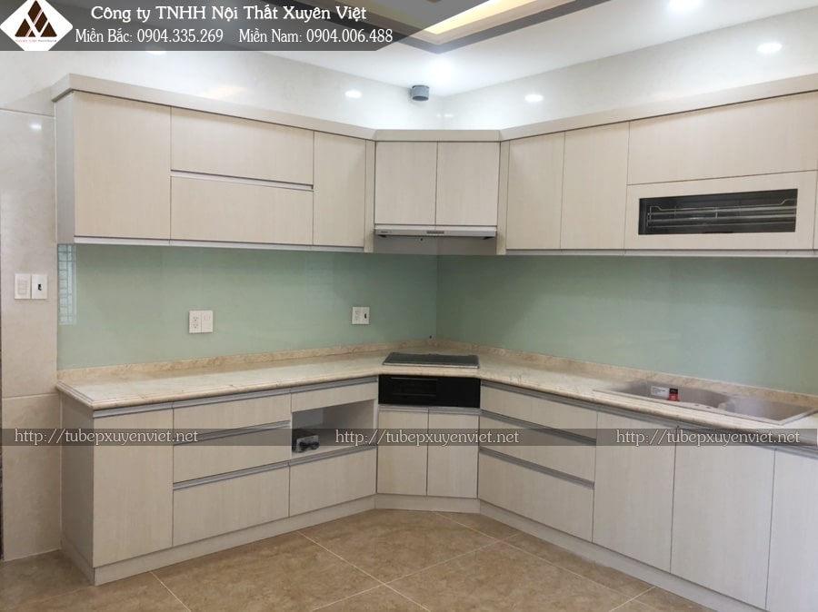 Hiện trạng tủ bếp gỗ nhà chị Mai