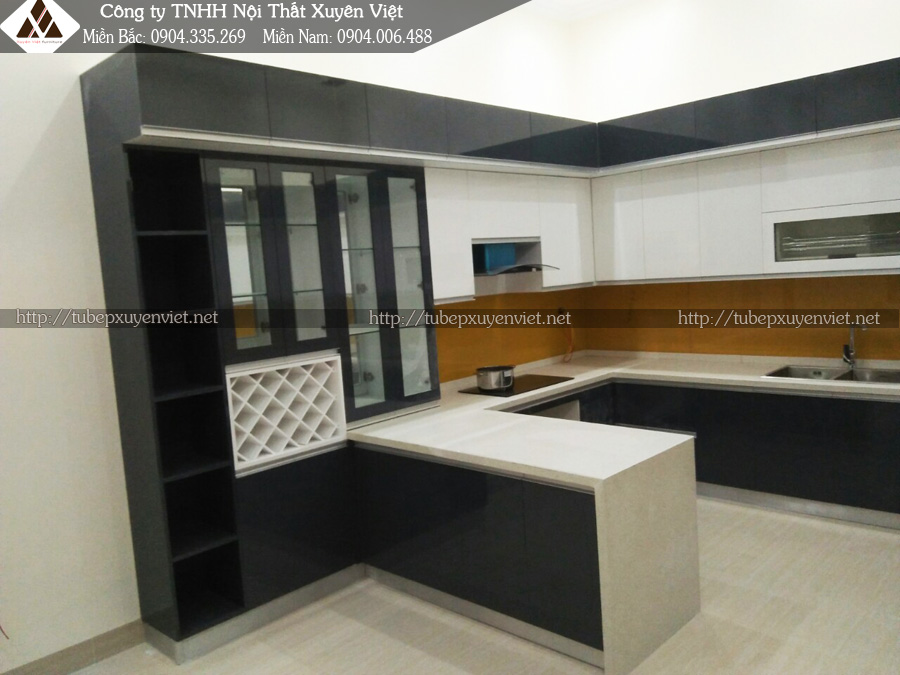 Tủ bếp nhà anh Toàn - góc tủ rượu