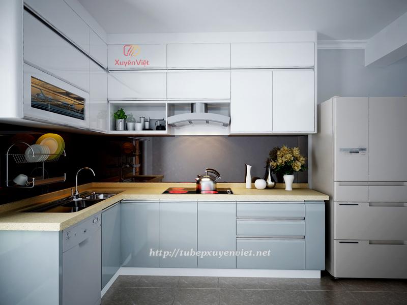 Tủ bếp nhựa cao sát trần nhà cô Ninh - Hoàng Quốc Việt, Hà Nội