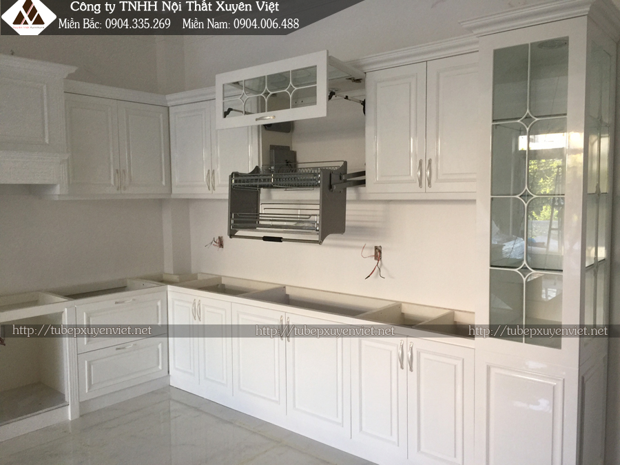 Tủ bếp tân cổ điển chị Kiều