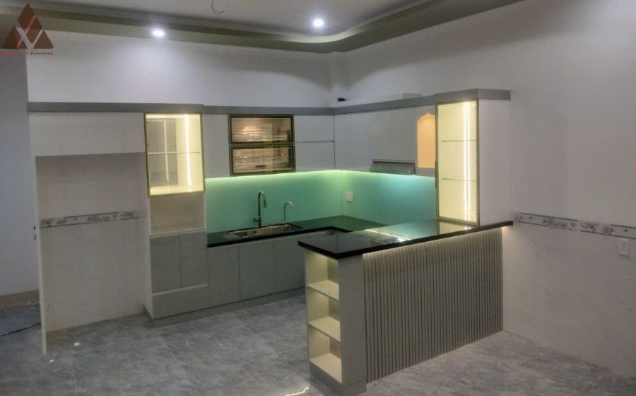 Hình ảnh thực tế tủ bếp nhà cô Hằng sau thi công