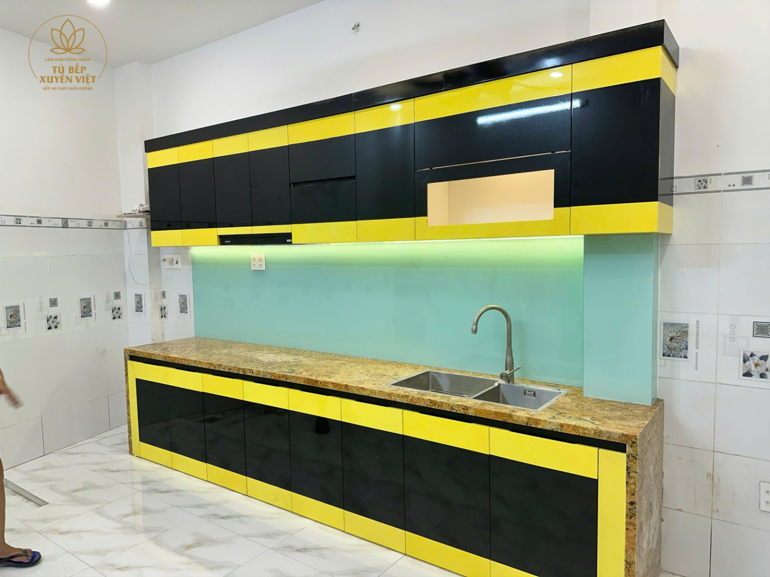 Tủ bếp nhựa PVC đặc